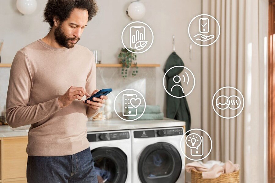 Máy giặt lồng ngang Electrolux 10kg Inverter EWF1043R7SC